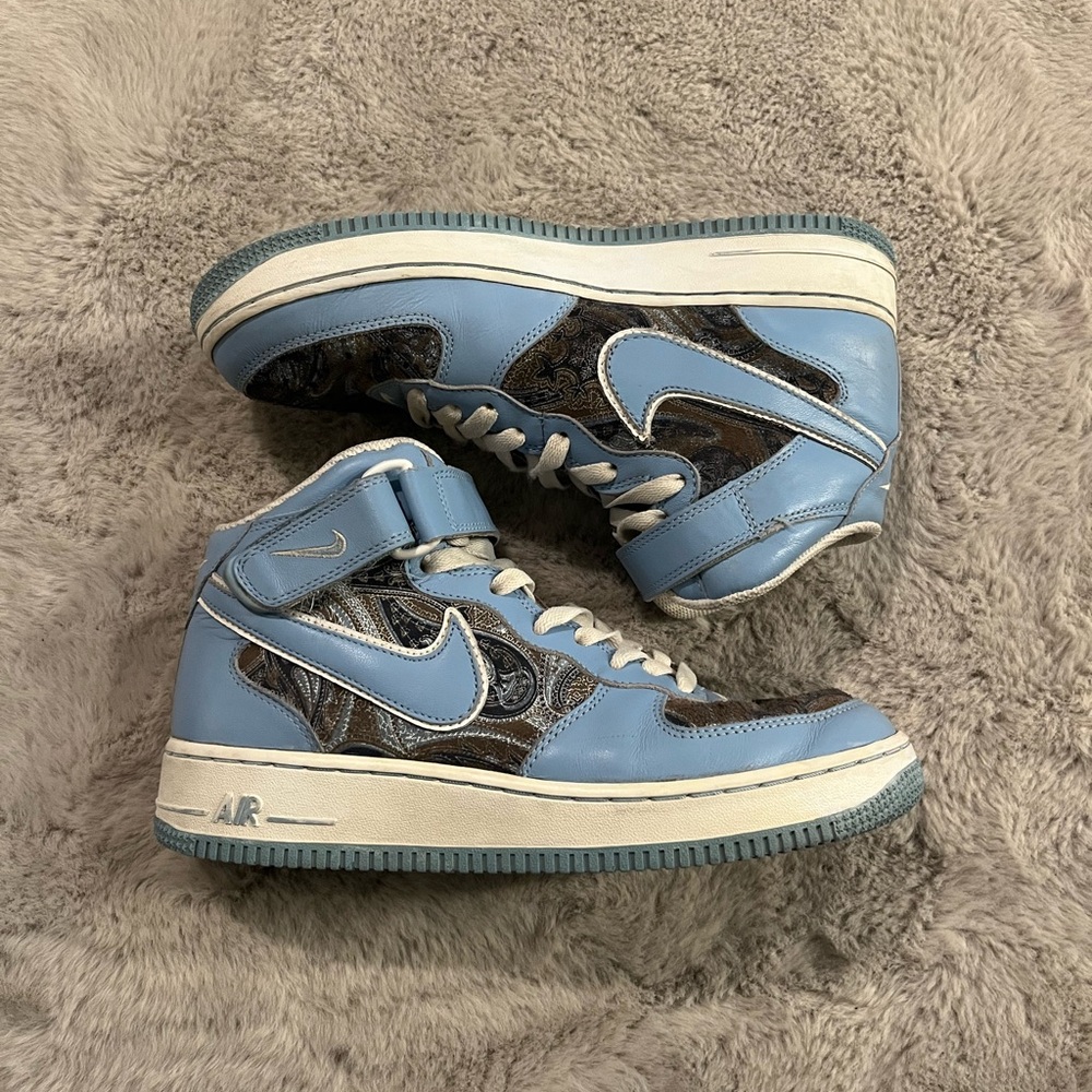 Nike Blue and White Sneakers with Ankle Strap